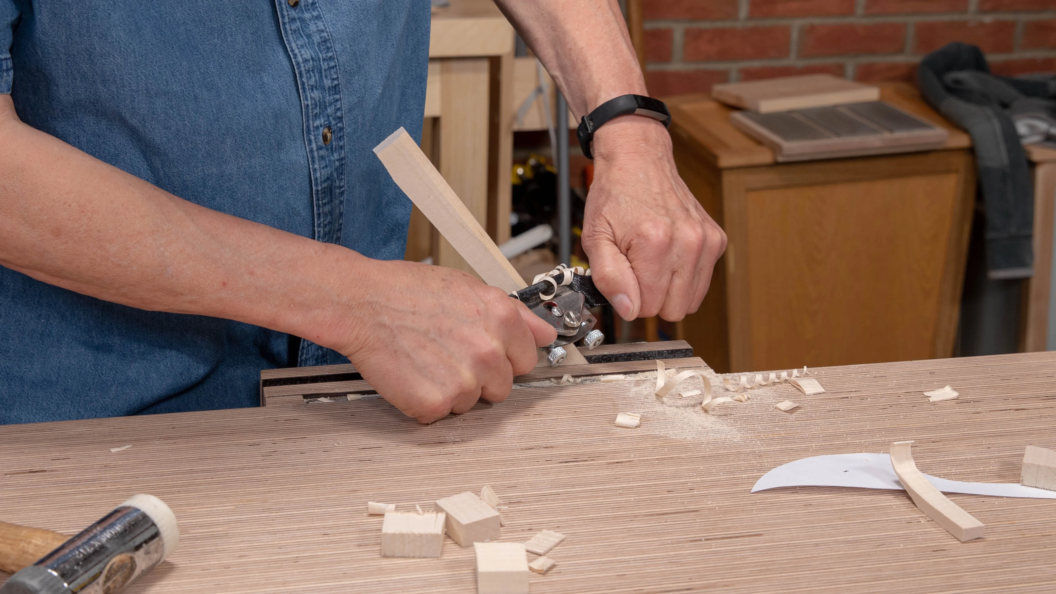 Remove the hard corners with the spokeshave set to a deep cut