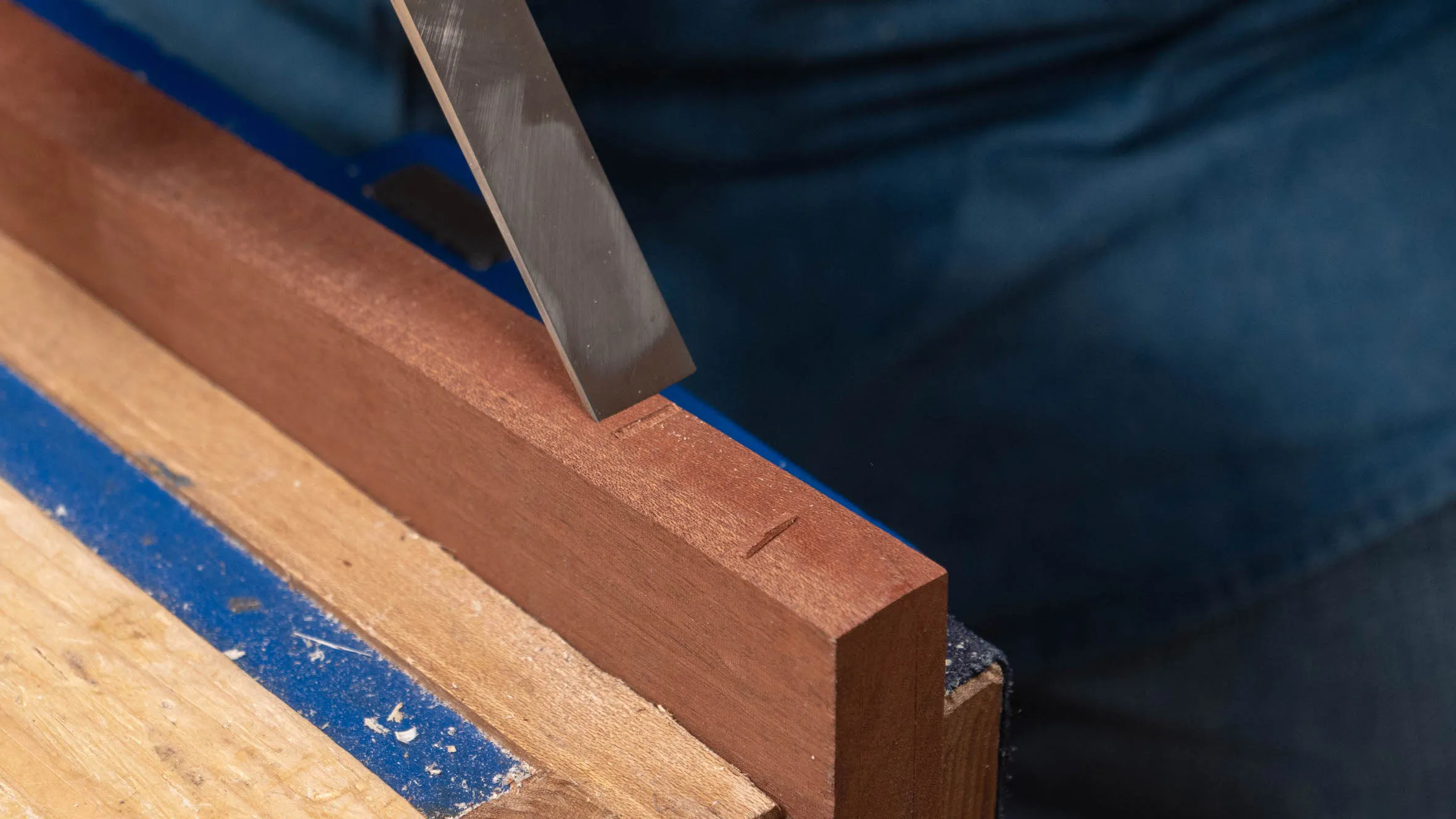 Start your next chop a few mm away from the first with the chisel angled and the bevel travelling away from the knifewall