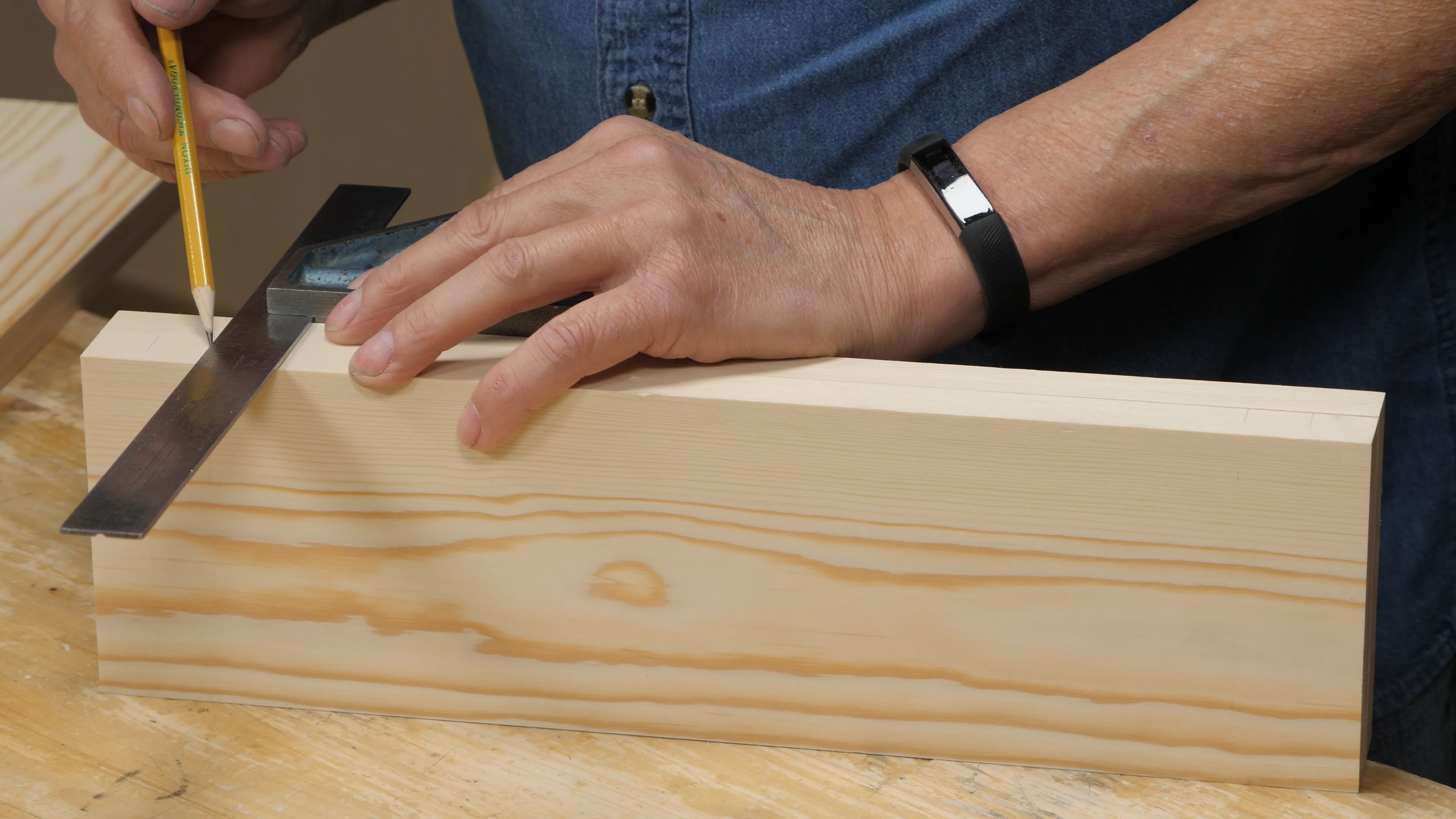 Carefully transfer these lines to the back edge of the bottom piece