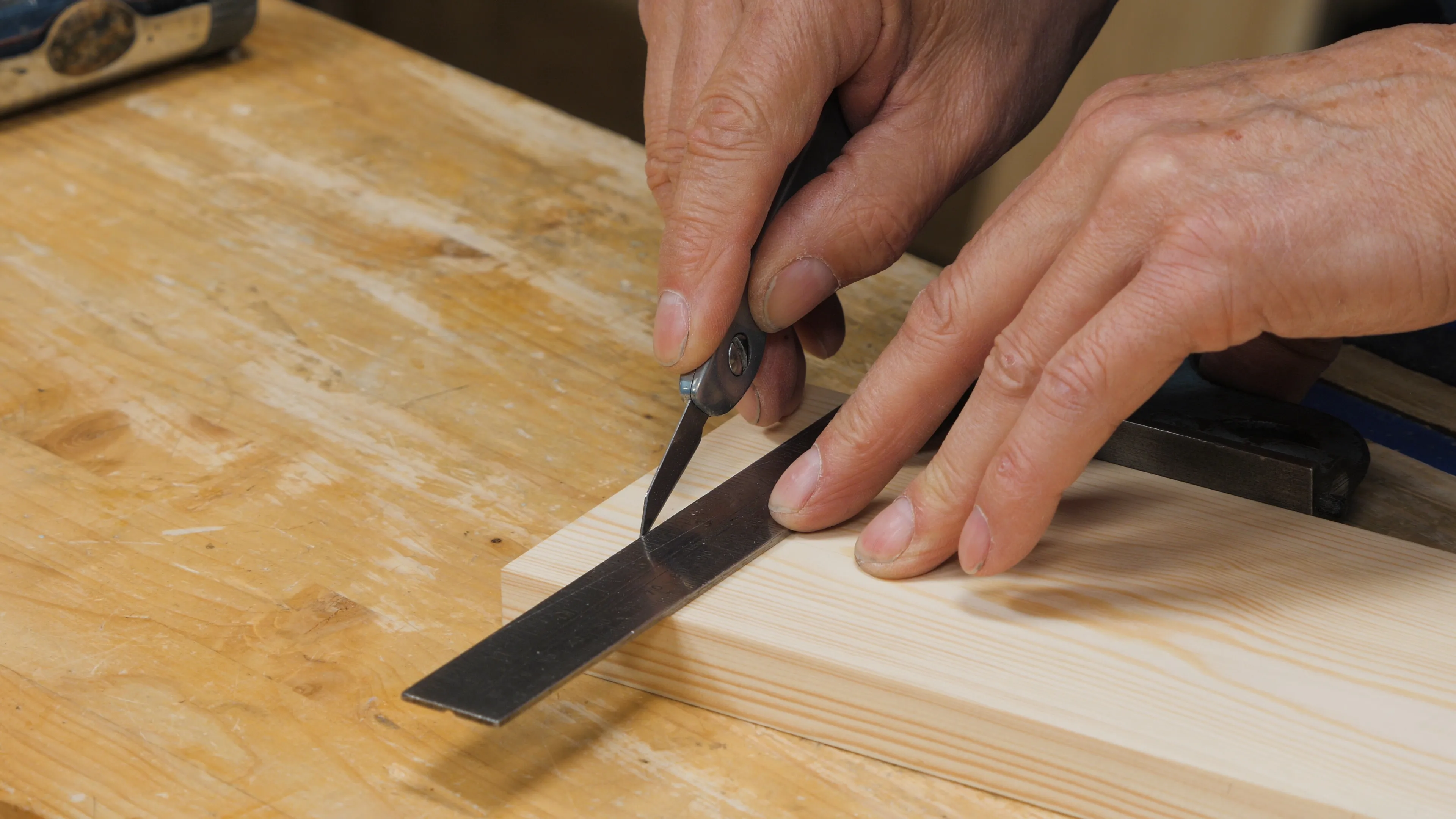 Make your second knifewall with a very light pass