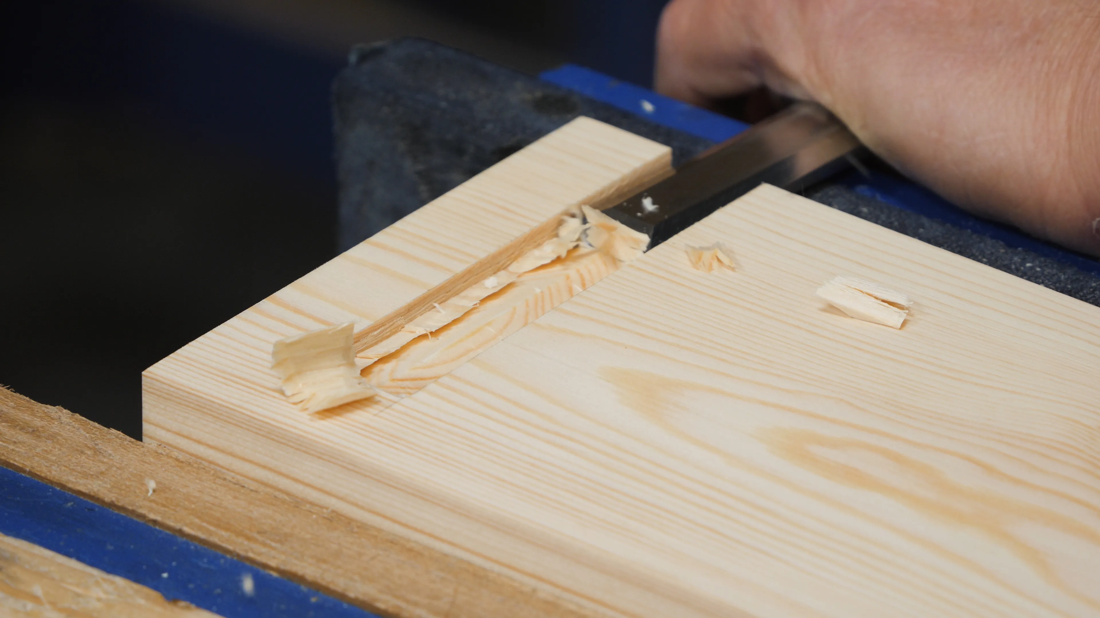 Take the centre ridge off gradually with a medium size chisel, but take care to stay level
