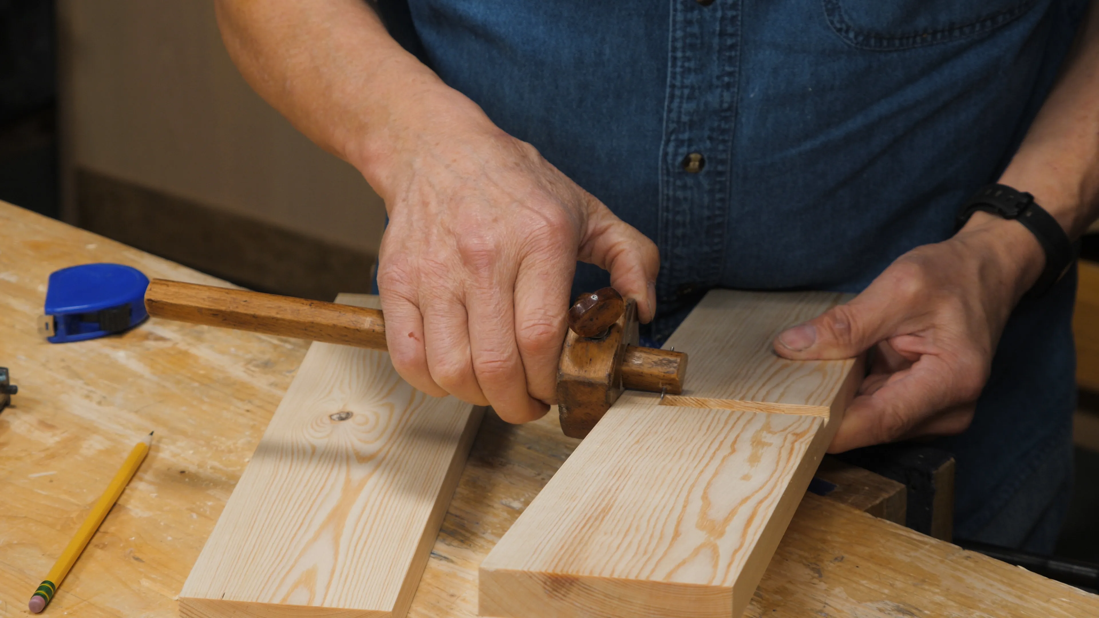 … or use a marking gauge set to the exact distance to the front of the recess