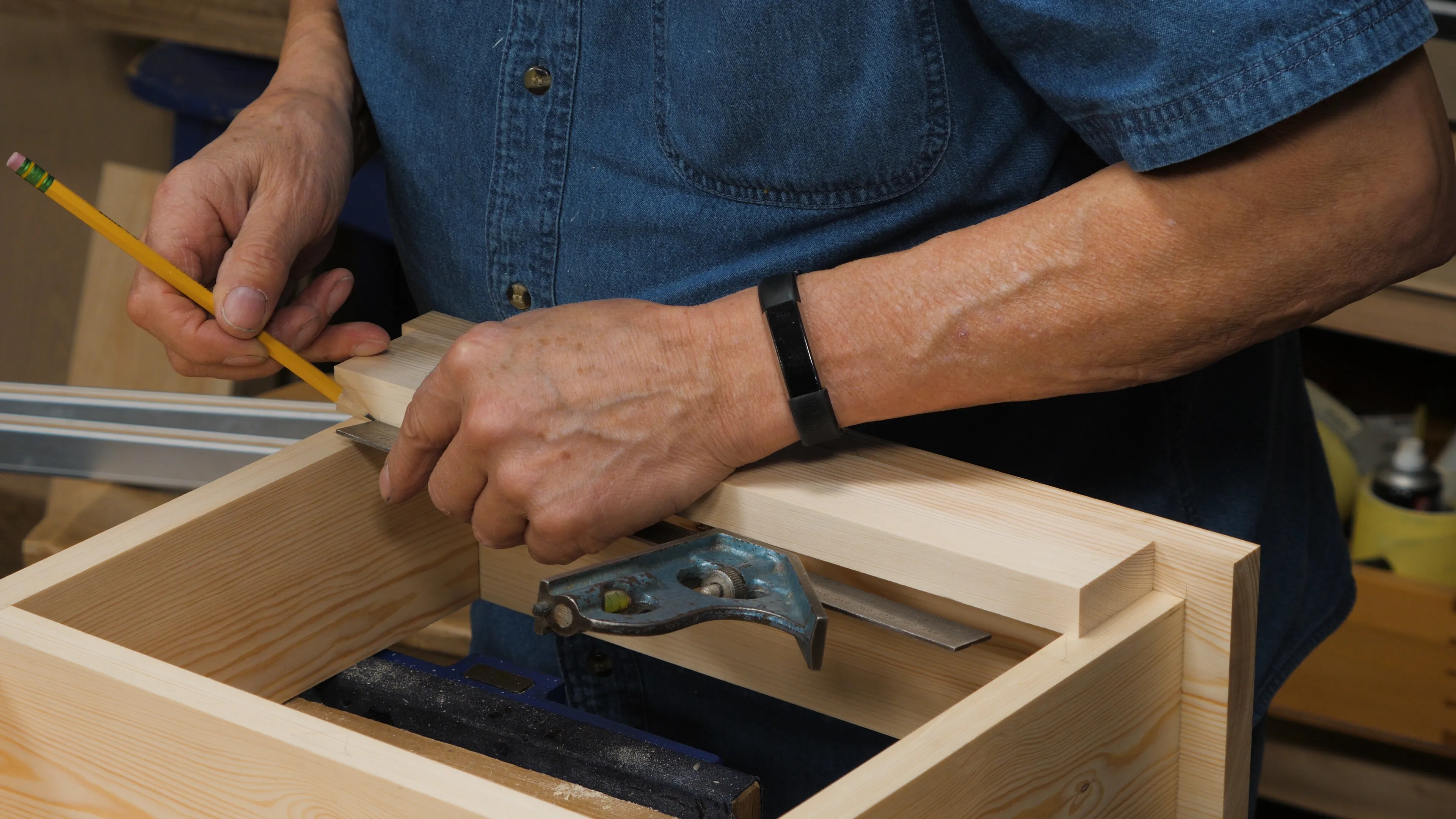 Mark 1/4" (6mm) past the other inside face