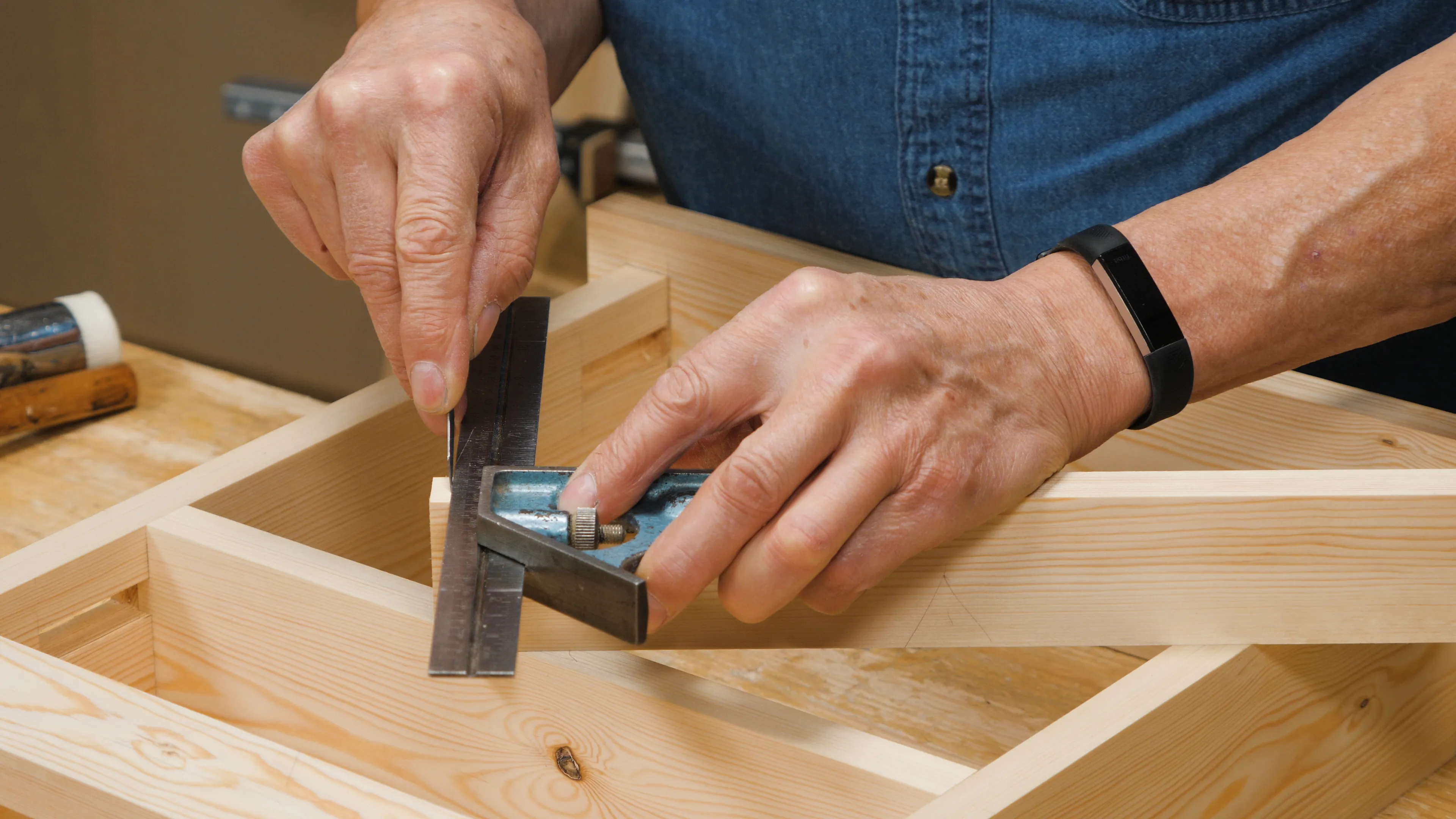 Square this line across the front face and towards the back edge