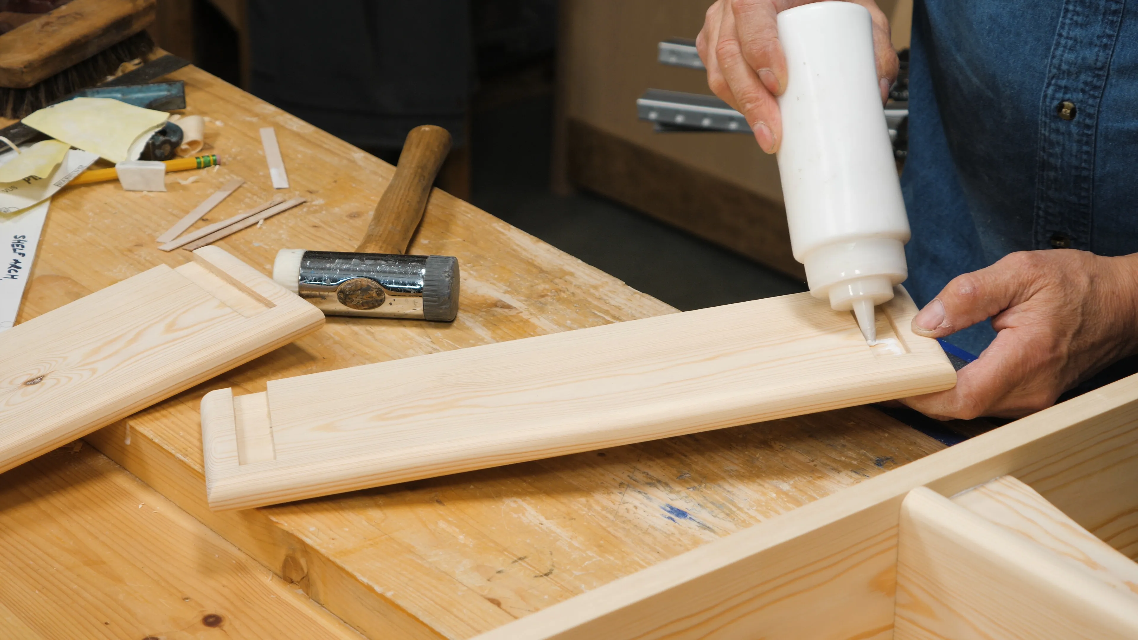 Apply glue in a zigzag pattern