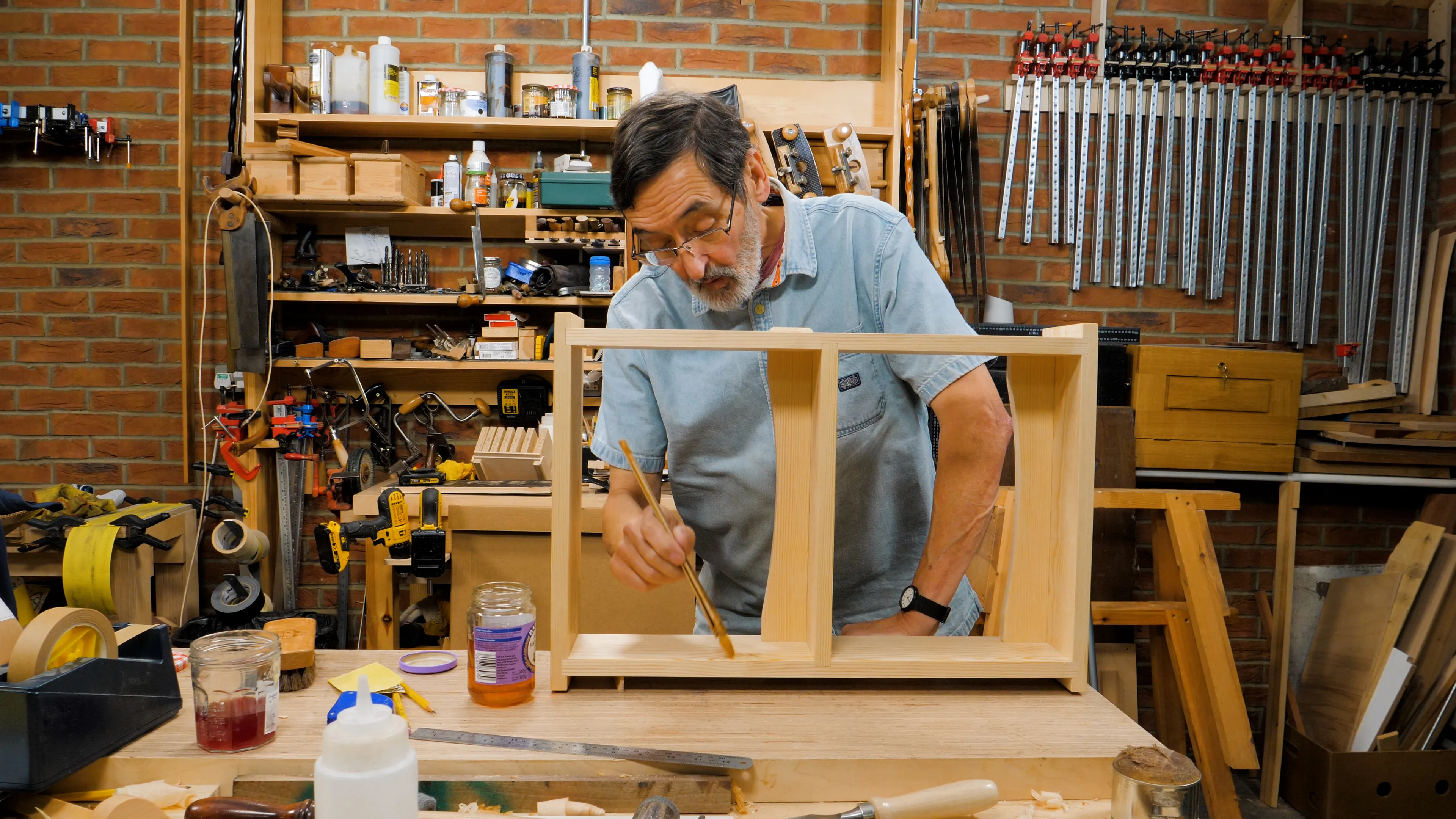 How to Make a Wall Shelf: Episode 3