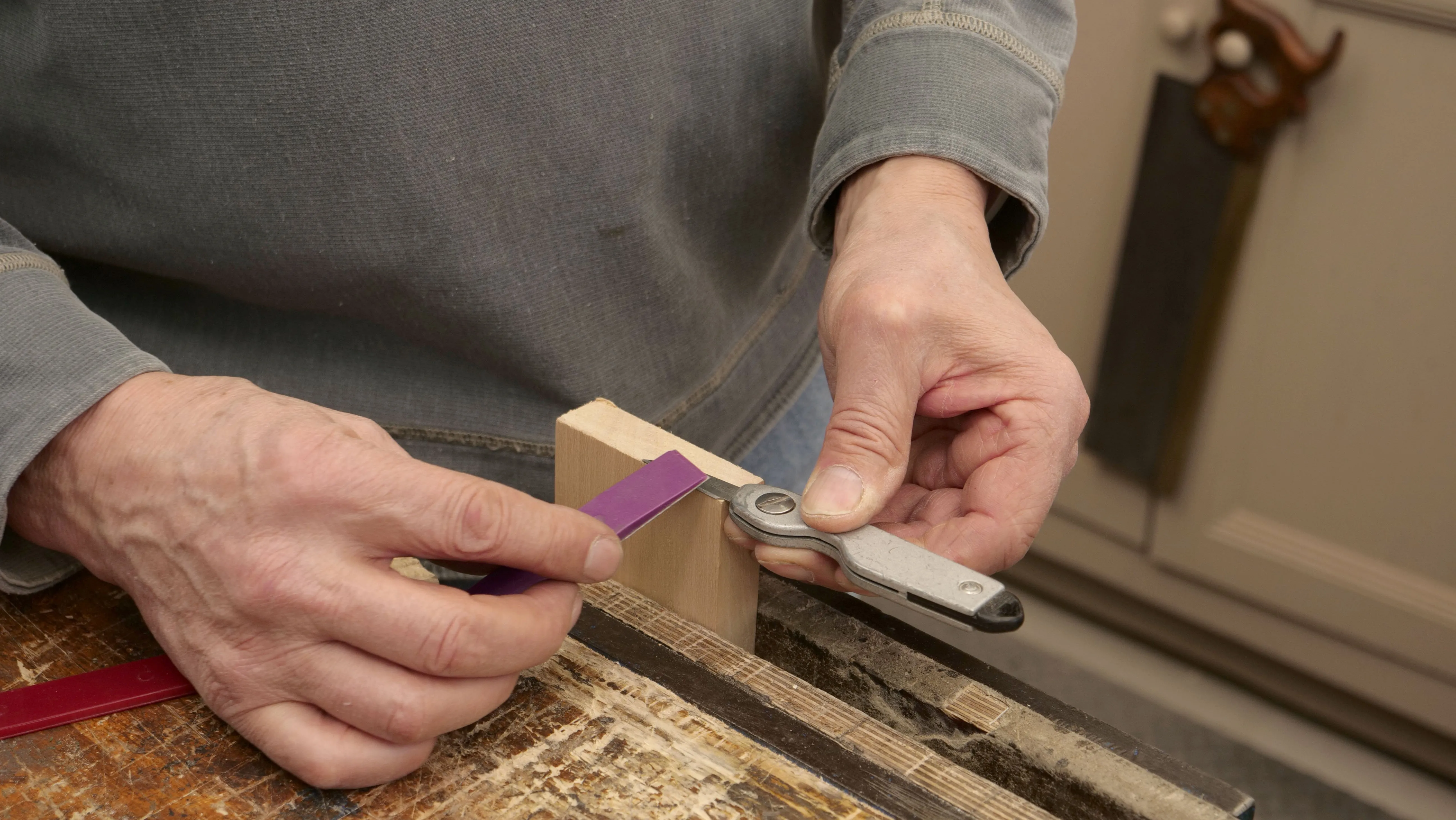 Setting Up and Sharpening a Woodworker's Knife
