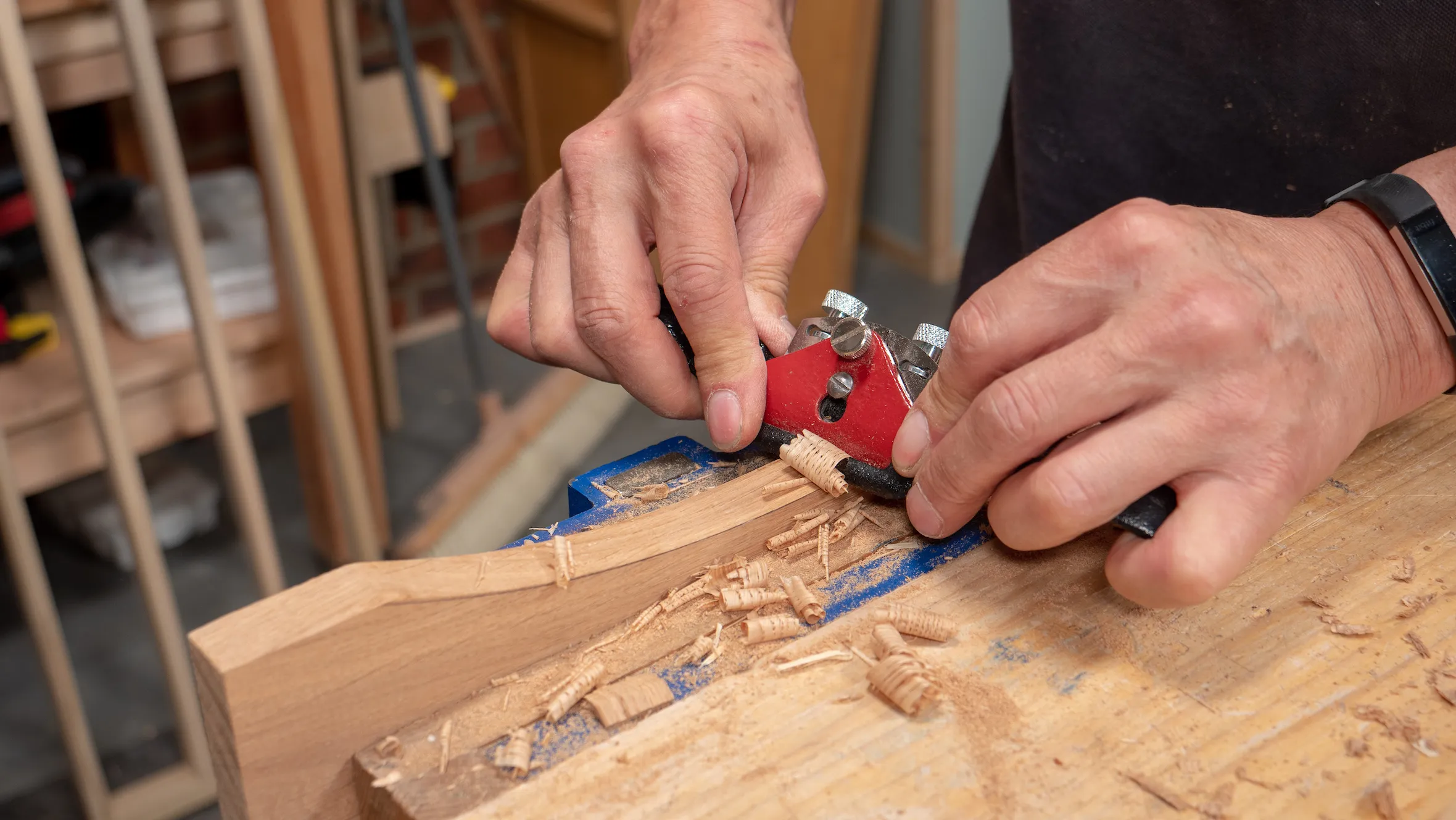 Always try to use the spokeshave going 'down the hill'