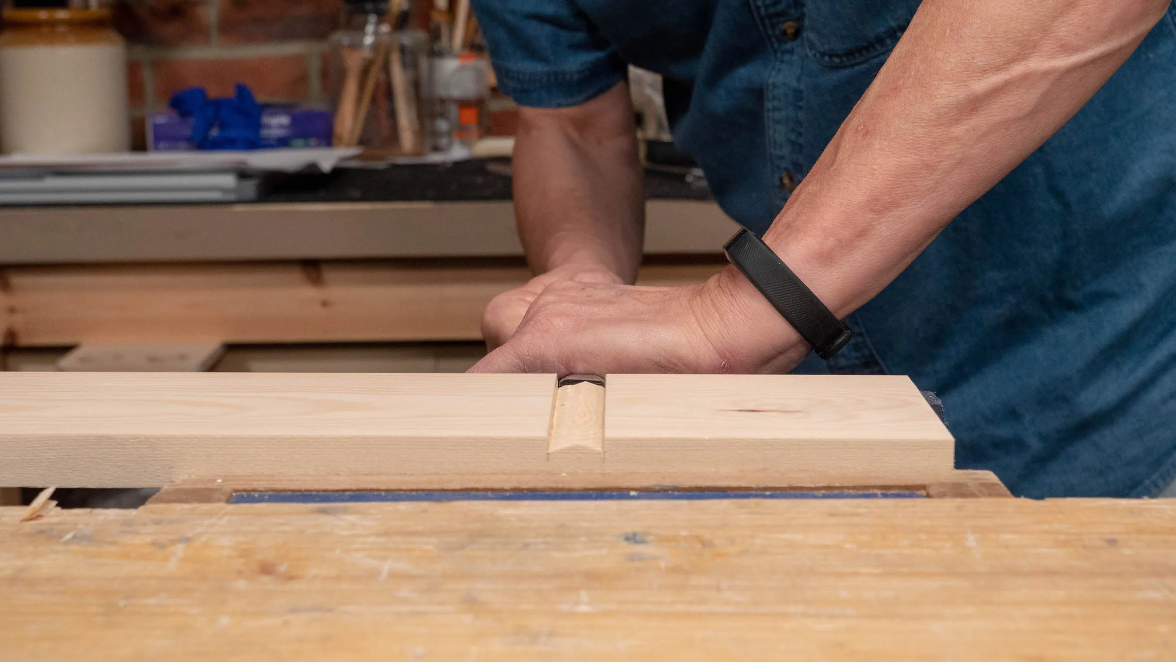 Point your chisel towards the sky to avoid the grain splitting