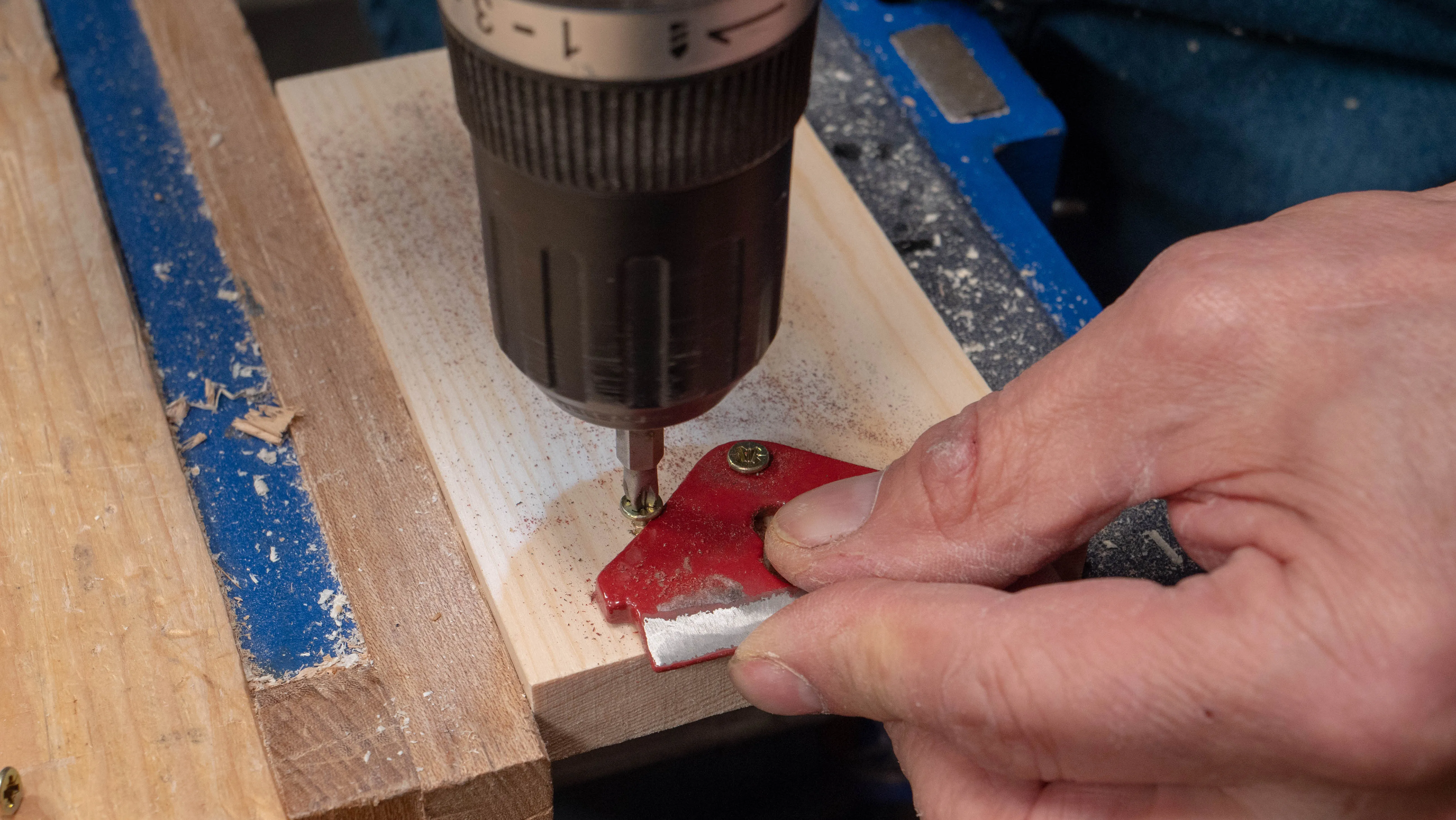 If the cap iron moves, put two more screws to hold it in place