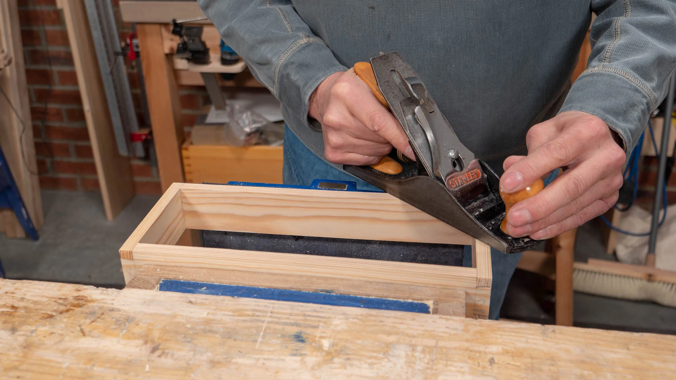 Always register your plane against an adjacent edge to the one you are trimming