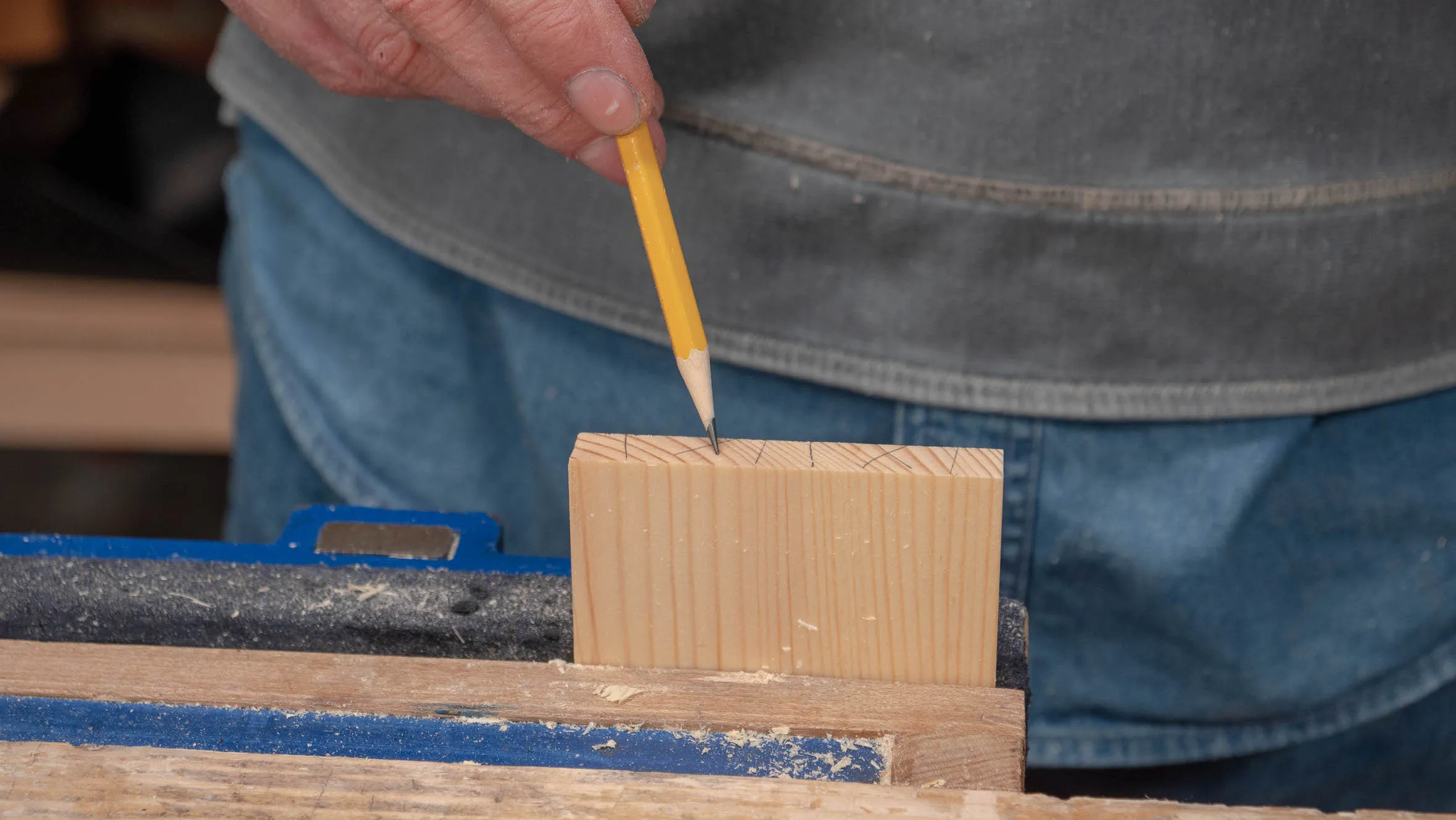 Mark the two waste sections (tail recesses) with an X to avoid any errors