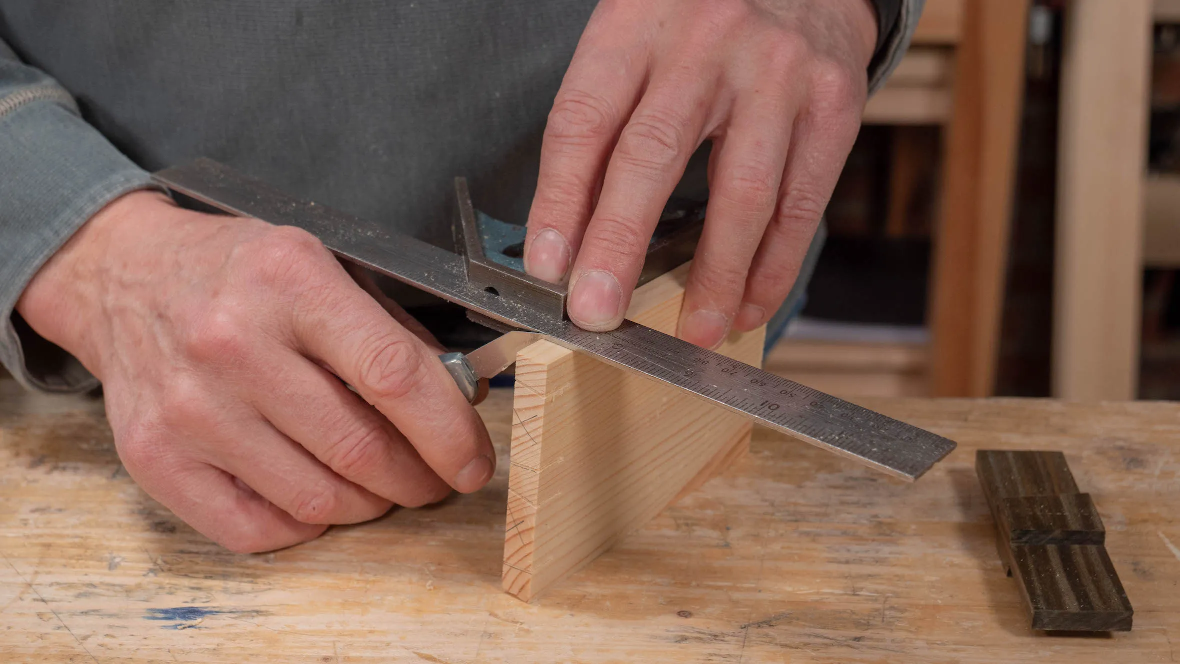 Find your knife nick and use it to register your square