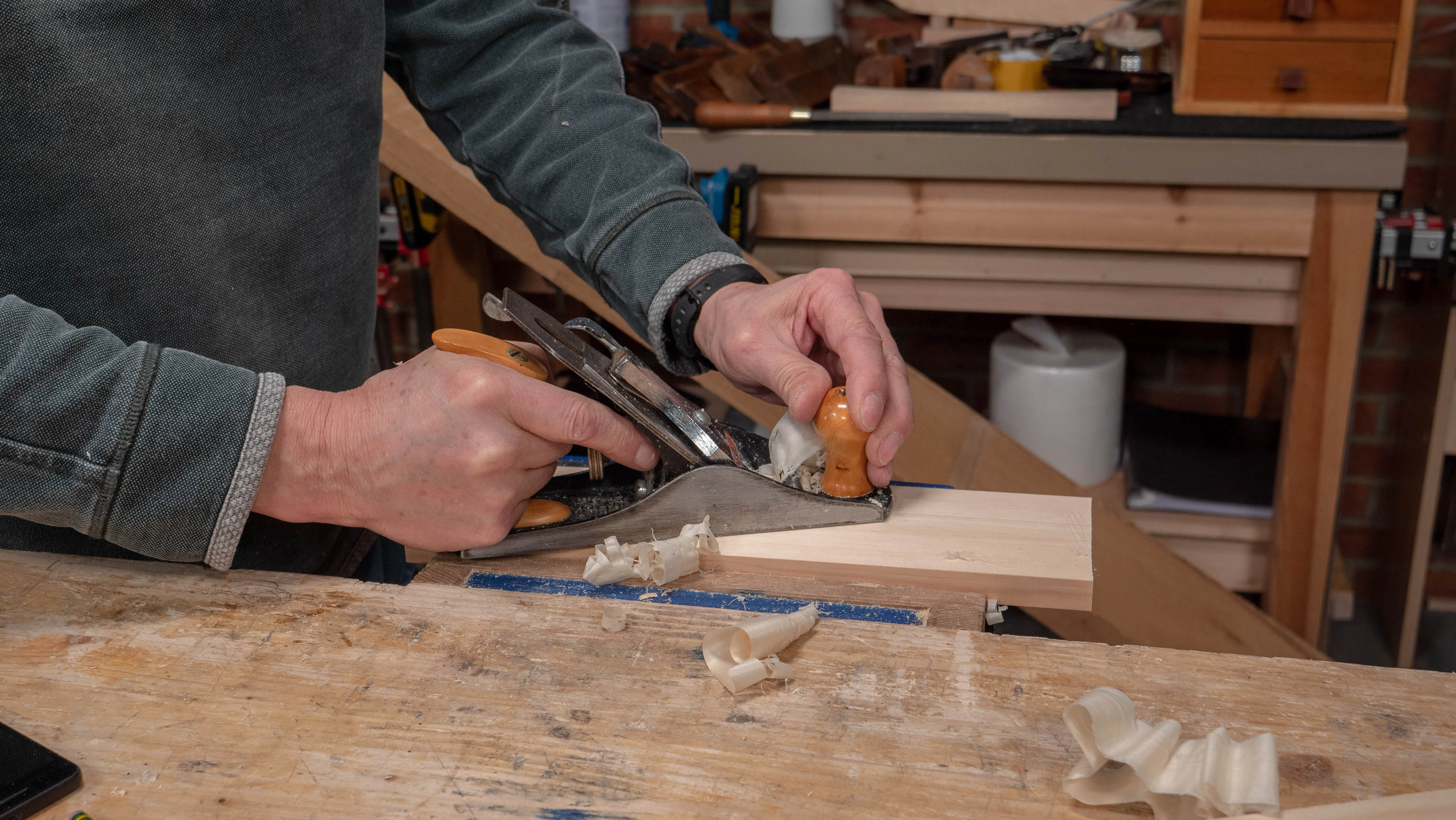 Make sure at least one face and edge on each board is flat, square and out of twist