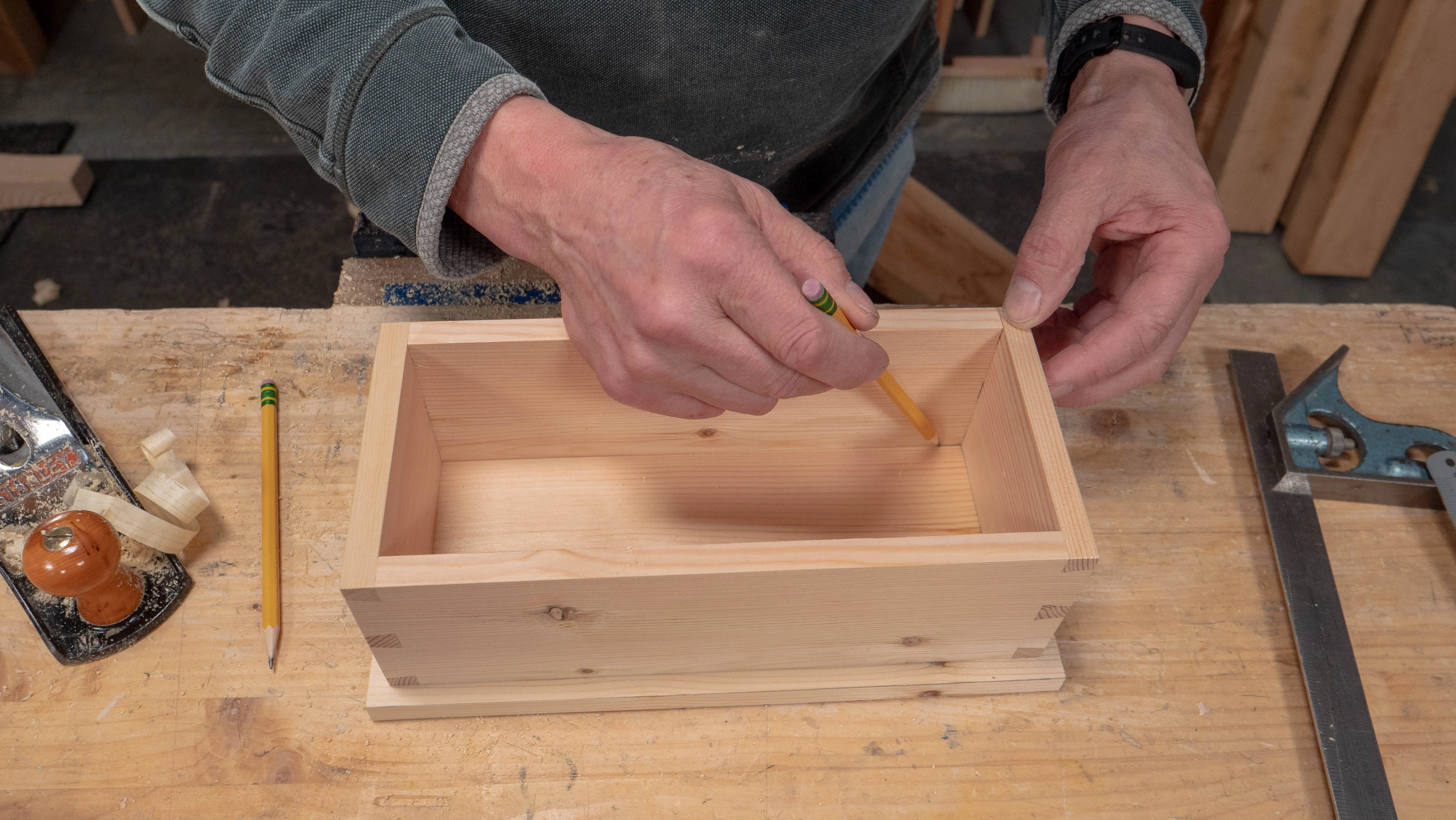 Mark the internal corners for a reference when gluing up