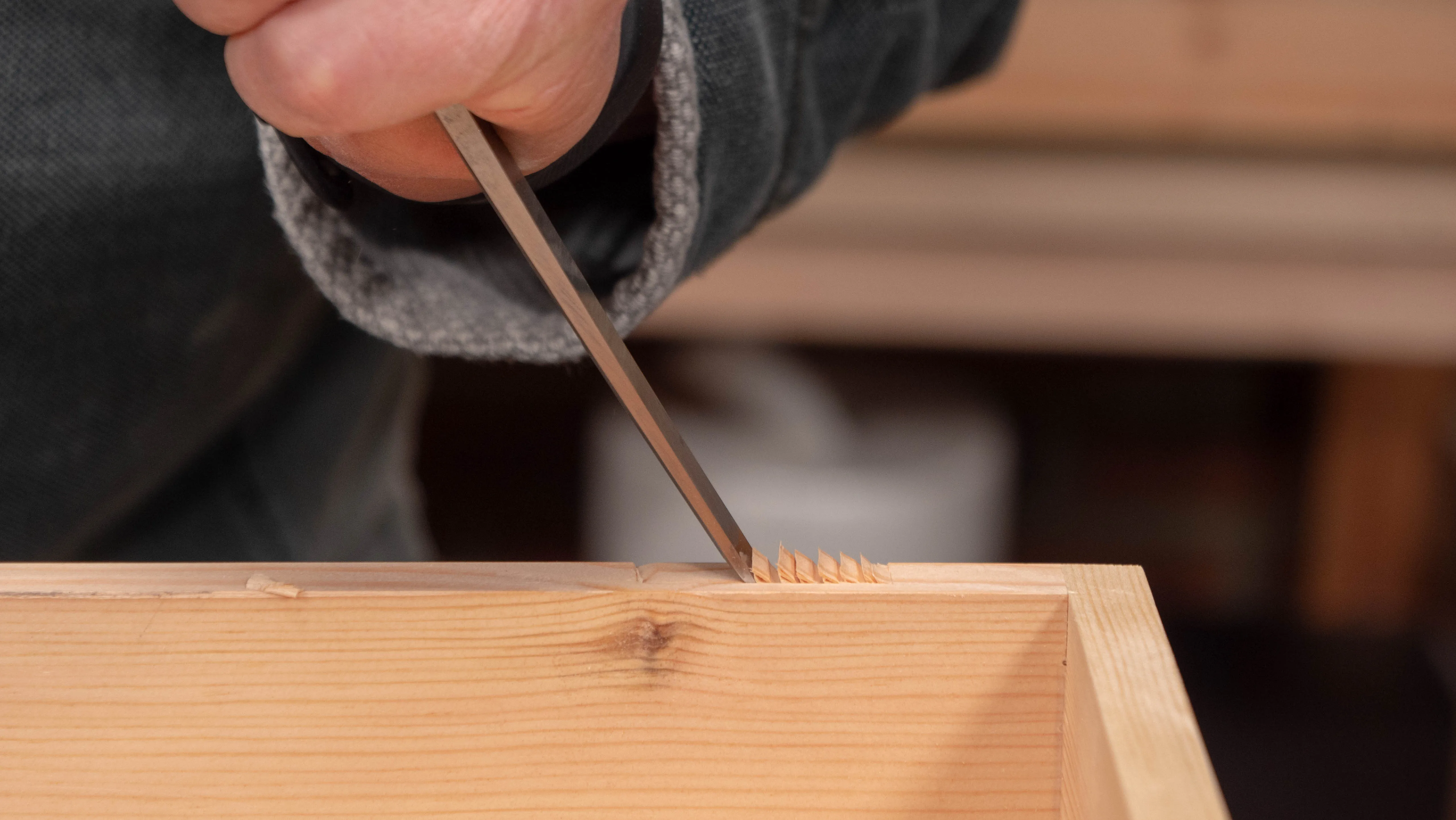 You may have to chop on the benchtop because of the overhang on the base of the box