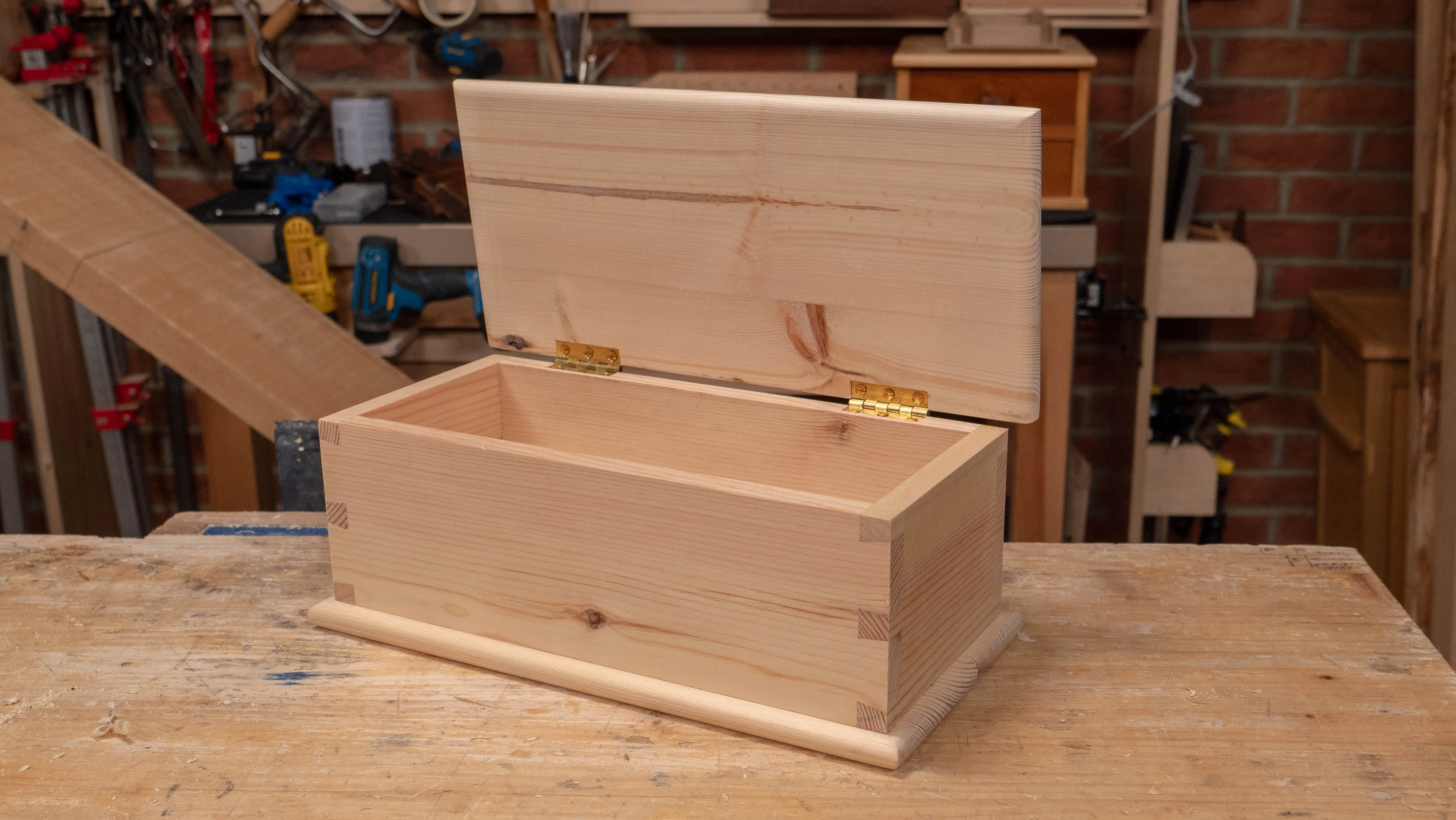 The recessed hinges in place