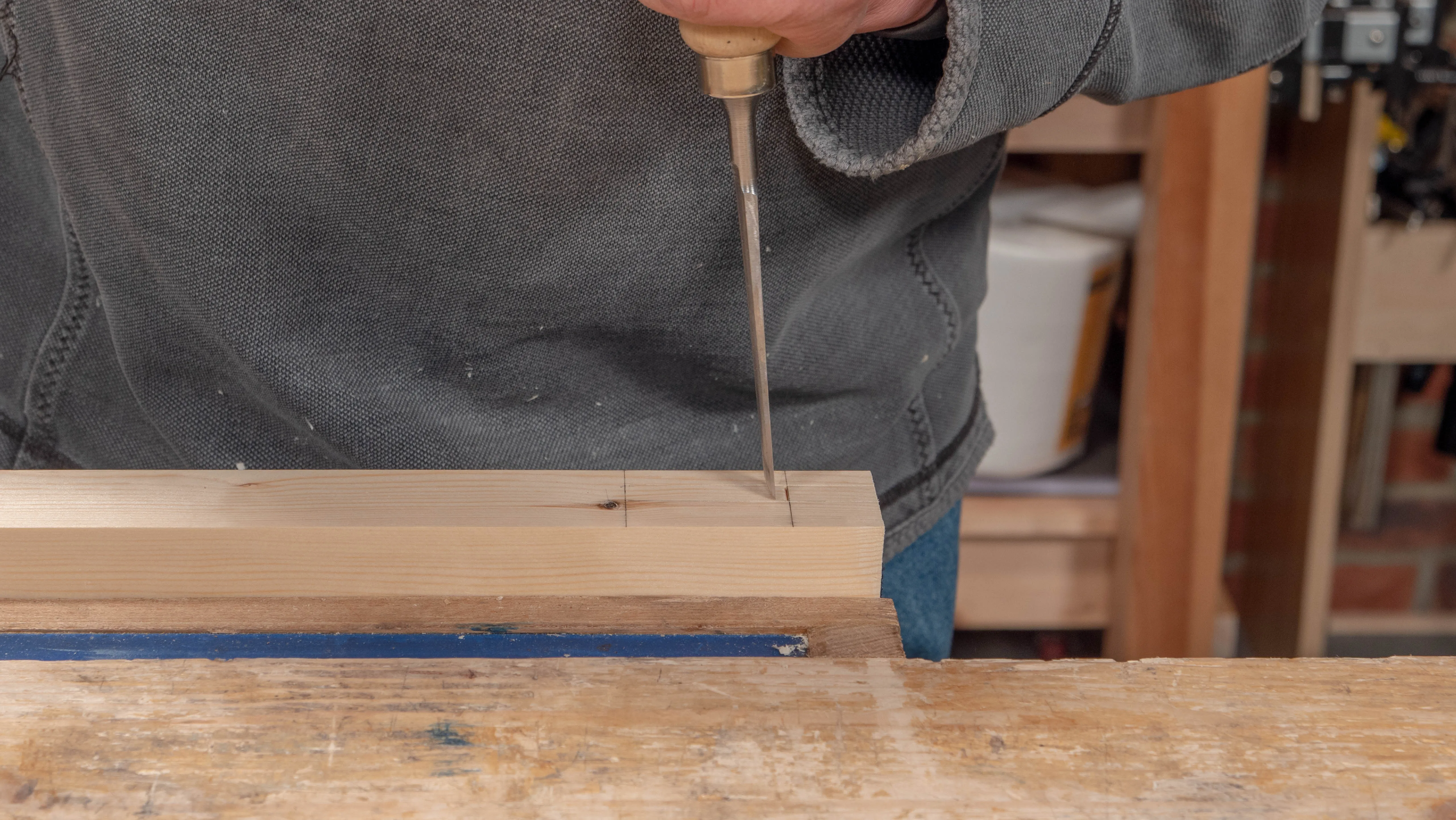 After defining the extremes with a knifewall, chop the mortise as usual