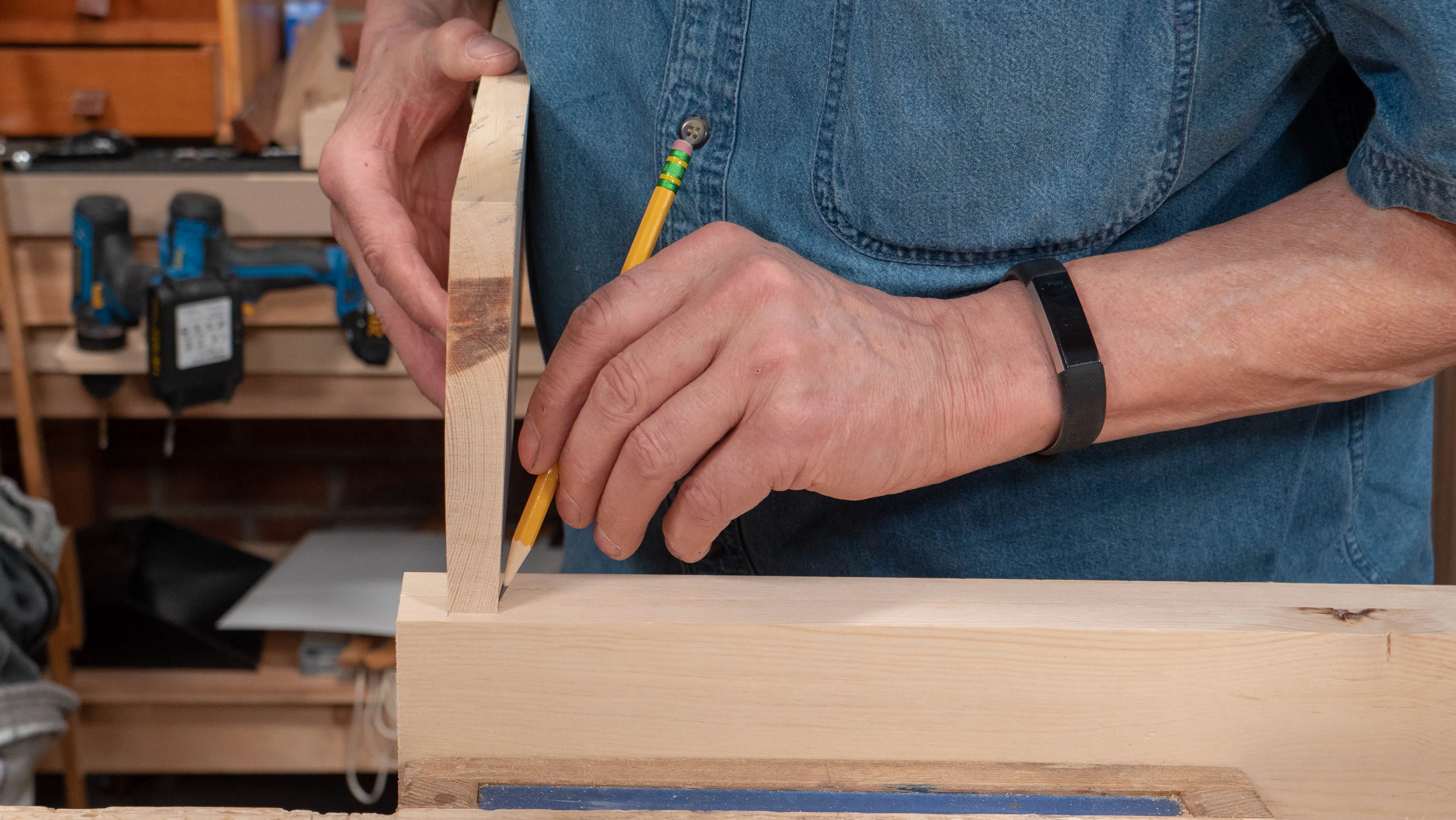 Use the thickness again to mark the approximate width of the recess