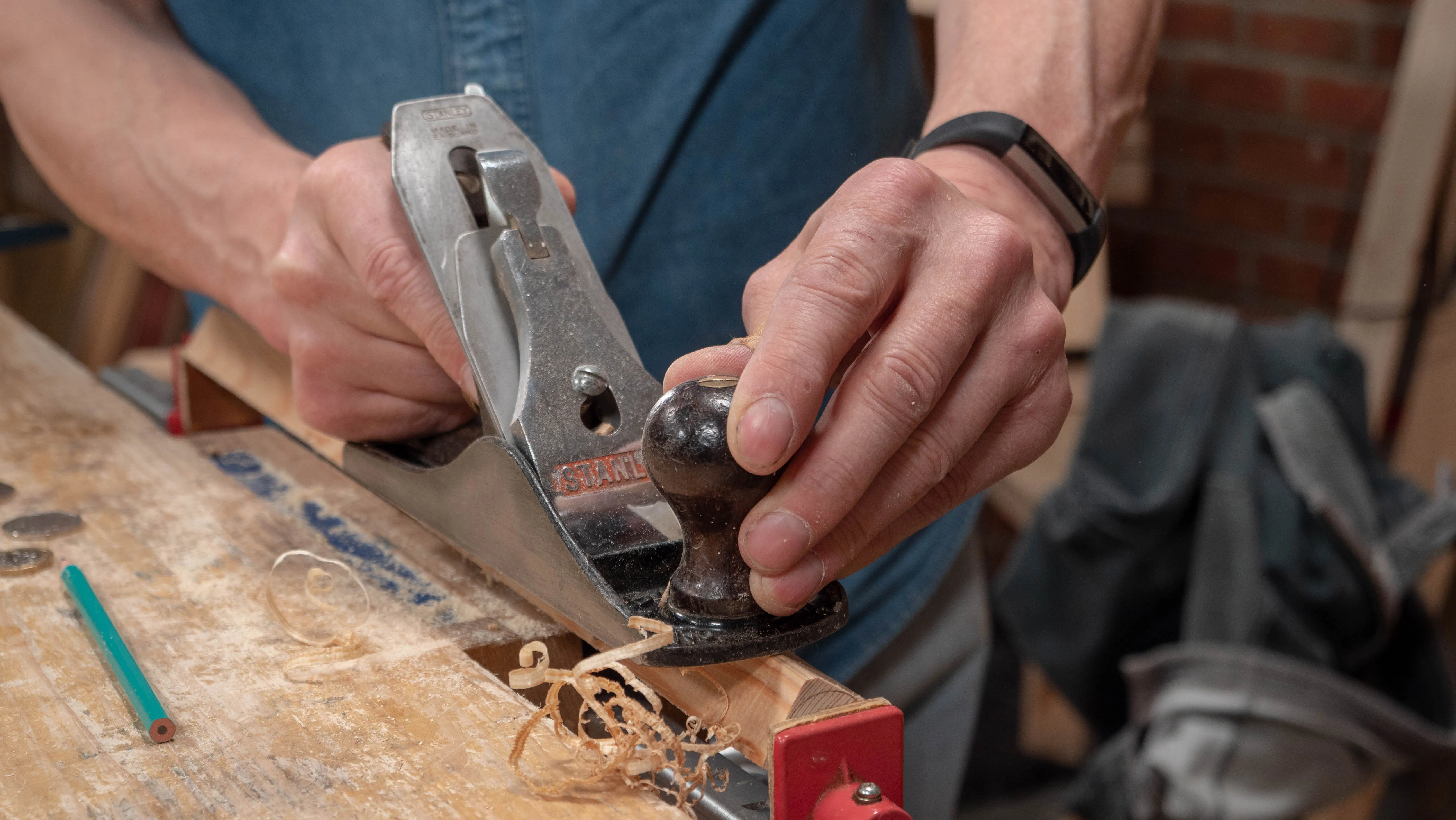 With a clamp in the vise trick, take down the corners so as to make the rod octagonal