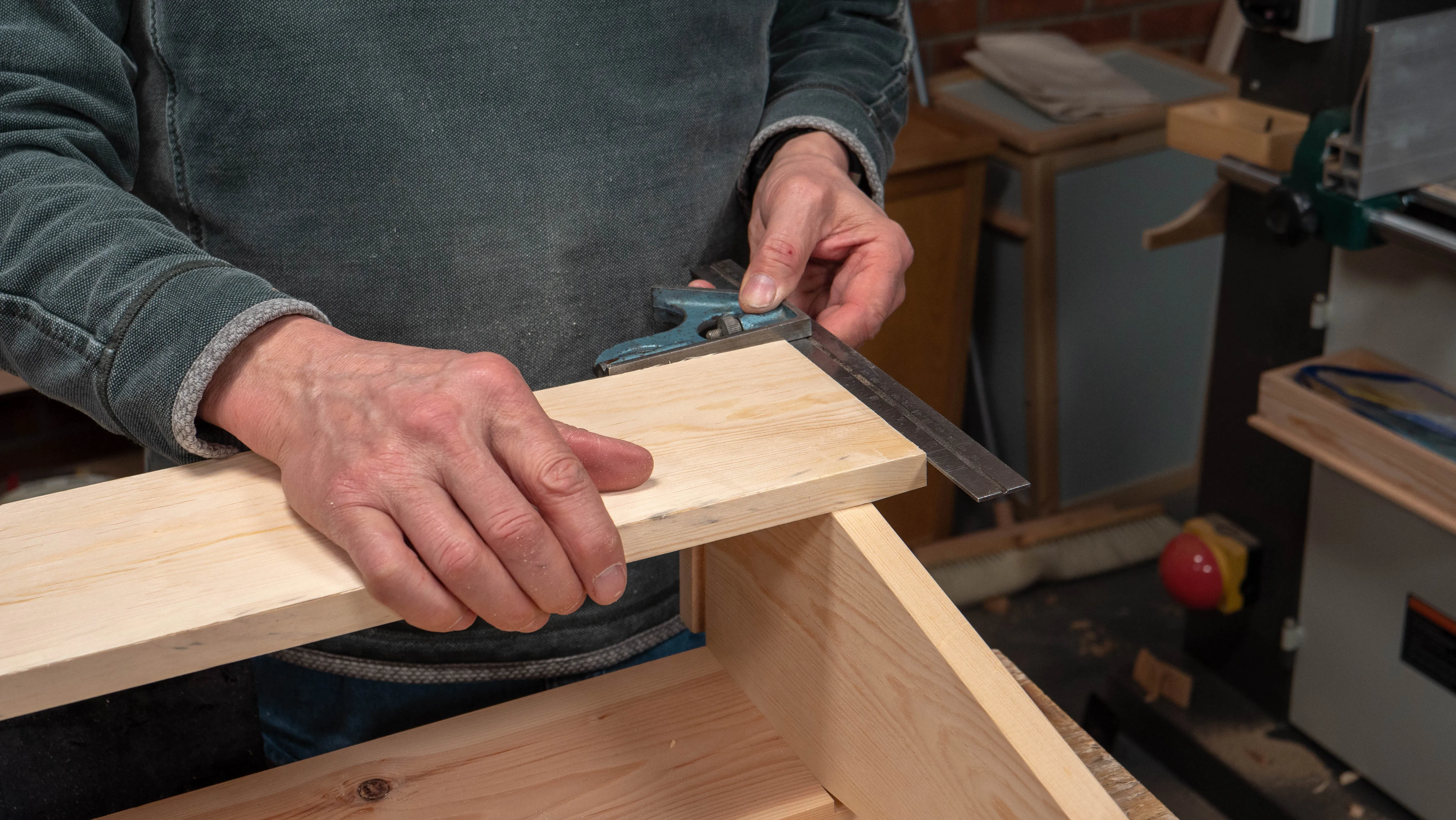 Ensure you start with one end square to the sides