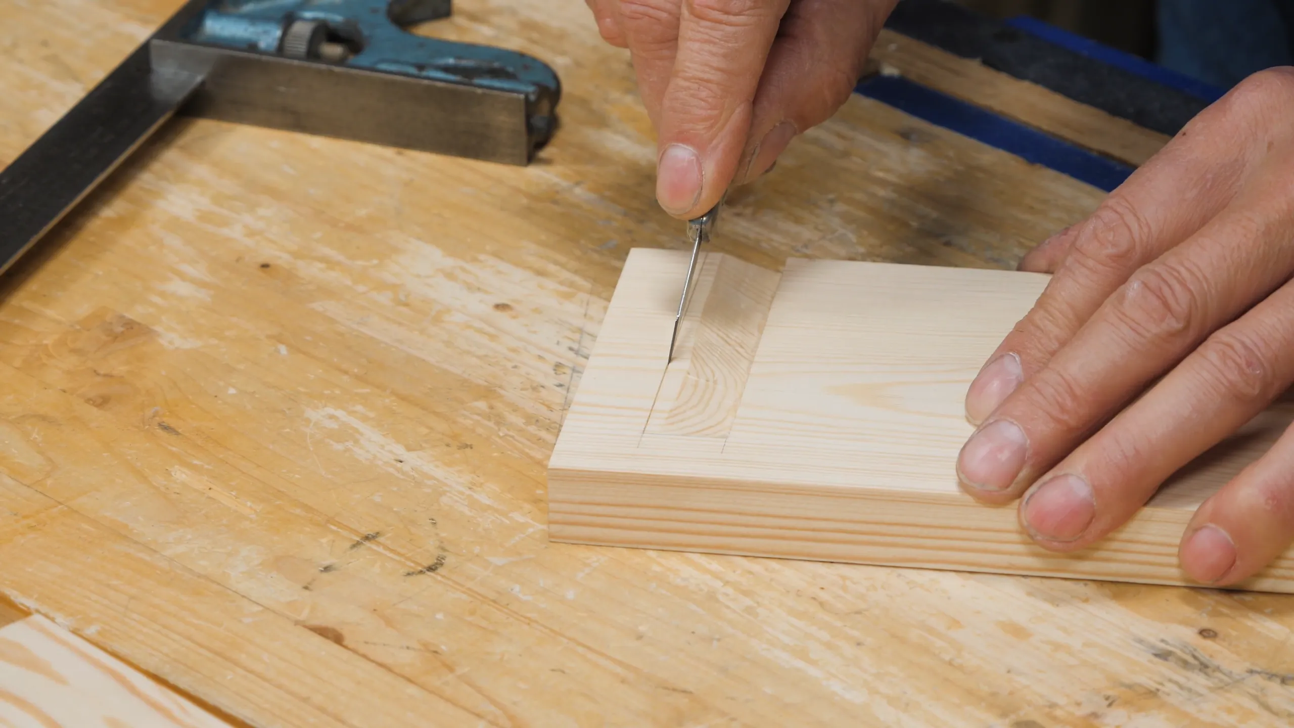 Move the square out of the way and carefully deepen the knifewall freehand