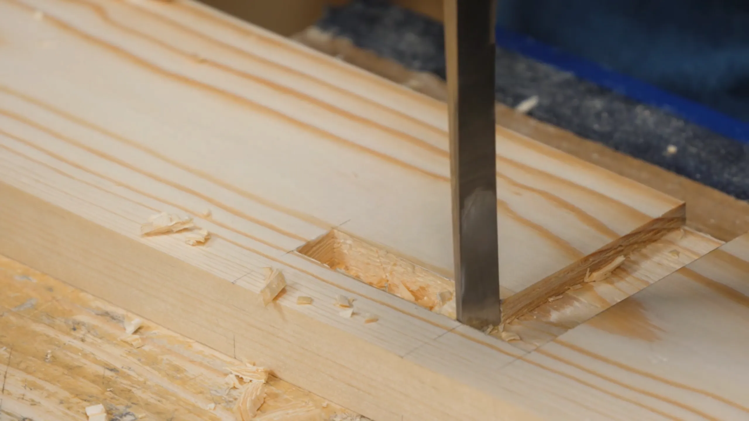 Clean up the intersection of the mortise and the housing